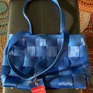 Harvey’s Seatbelt Purse